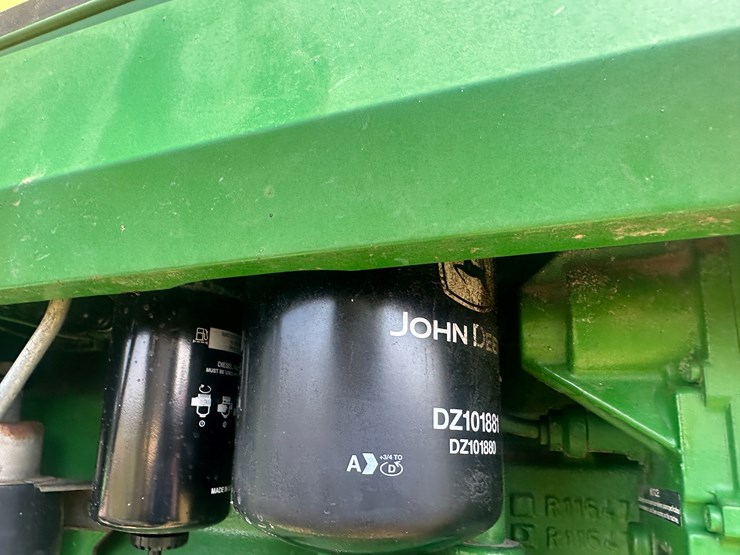 2000-john-deere-8410t-image-63