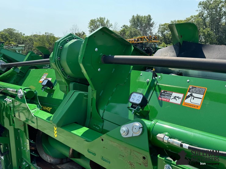 2023-john-deere-c12f-image-20