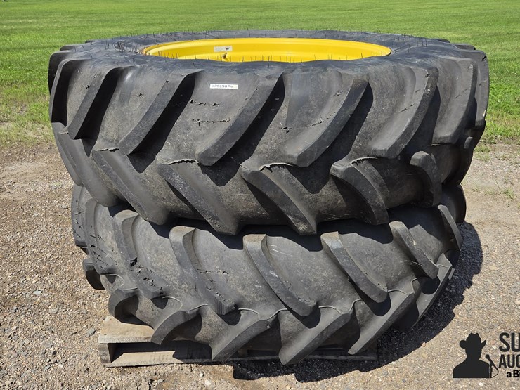 john-deere-460-image-1