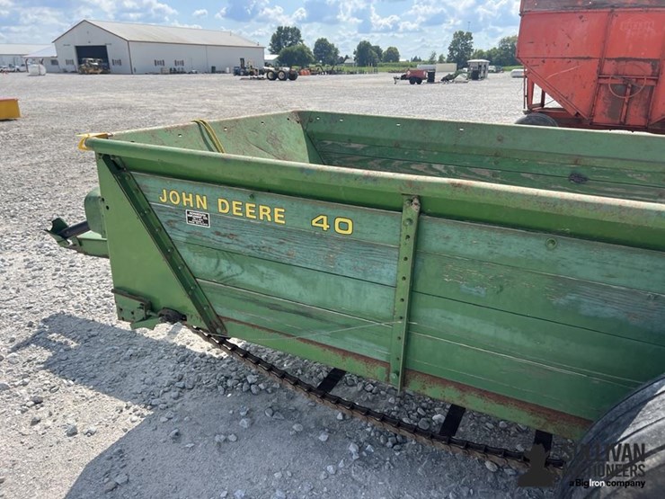 john-deere-40-image-11