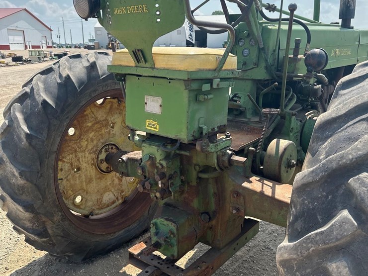 john-deere-70-image-8