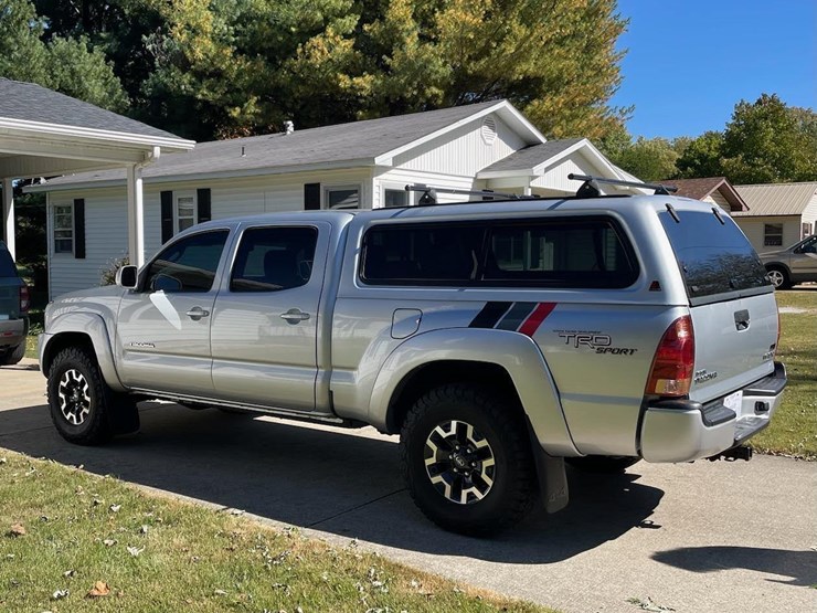 toyota-tacoma-image-2