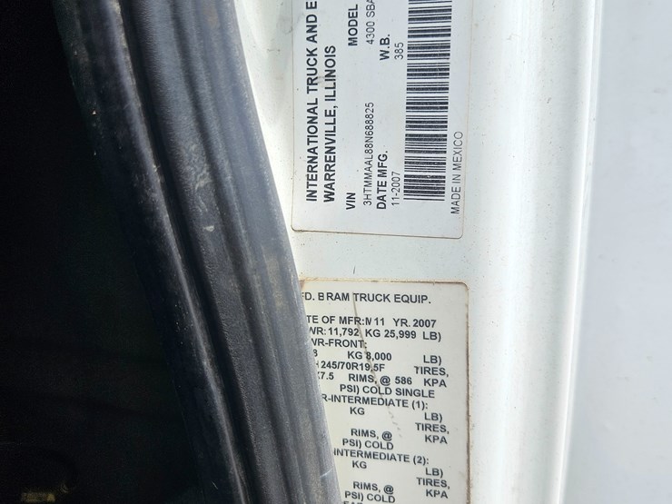 2008-international-durastar-4300-image-47