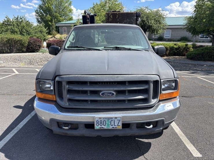 2001-ford-f350-xl-image-8