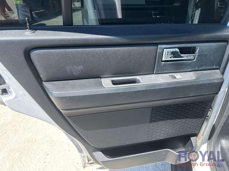 2017-ford-expedition-image-18