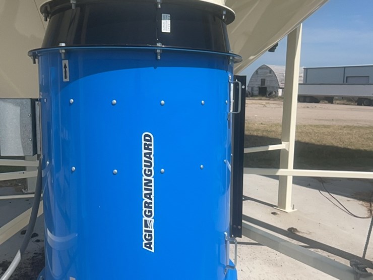 concept-7,500-bu.-hopper-bin,-equipped-with-bin-fan-with-3-phase-agi-grainguard-10-hp-electric-motor.-image-28