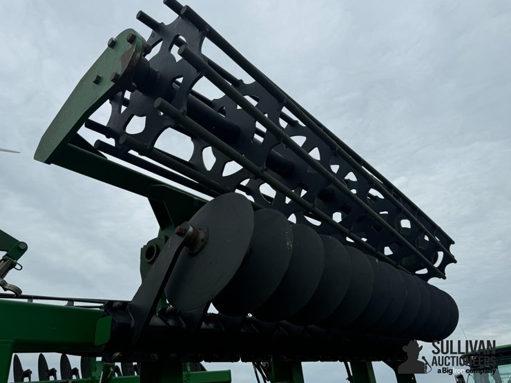 2021-john-deere-2680h-image-14