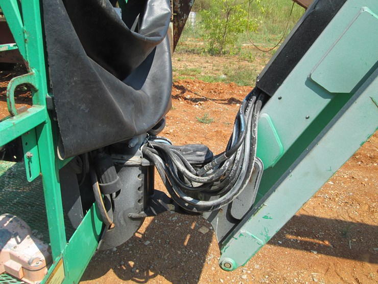 2015-jlg-600ajn-image-37