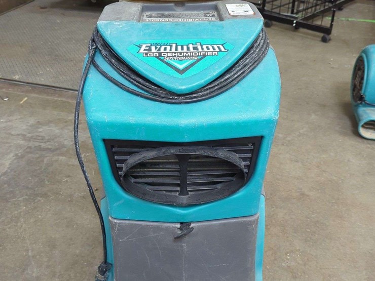 (1)-dri-eaz-evolution-lrg-dehumidifier-image-1