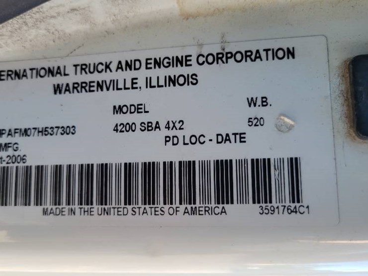 2007-international-durastar-4200-image-23