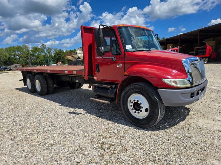2003-international-durastar-4400-image-51