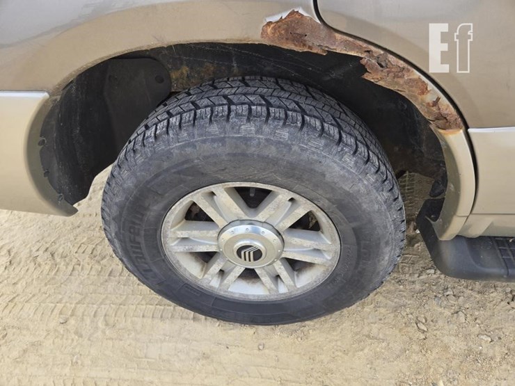 2002-mercury-mountaineer-image-12