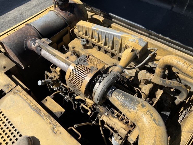 caterpillar-330b-image-26