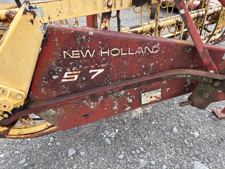 new-holland-57-image-2