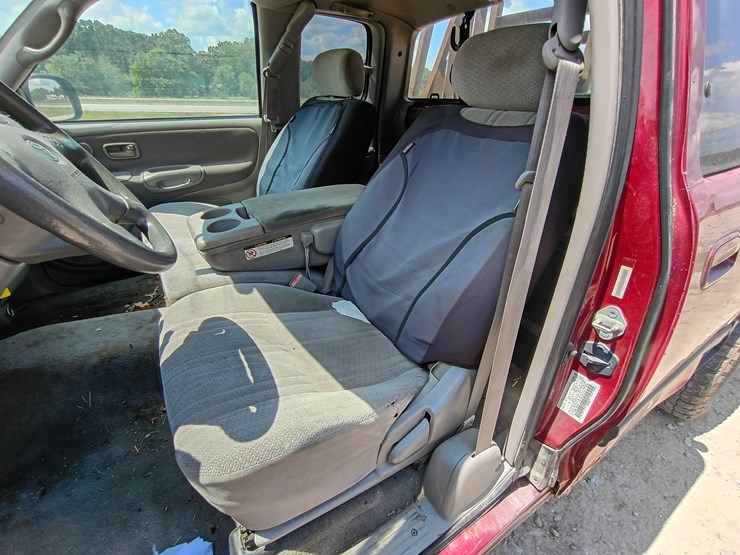 2002-toyota-tundra-image-24