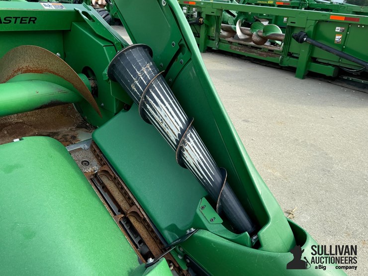 2023-john-deere-c16f-image-16