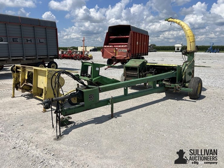 john-deere-3960-image-1
