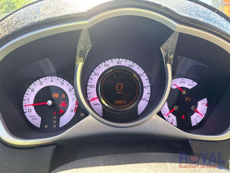 2010-cadillac-srx-image-13