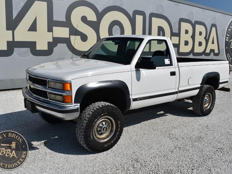 1999-chevrolet-3500-image-3