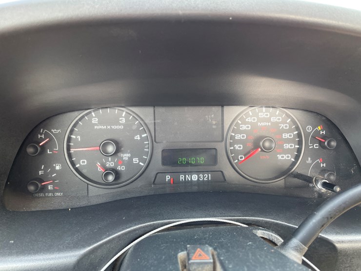 2006-ford-f550-xl-image-15