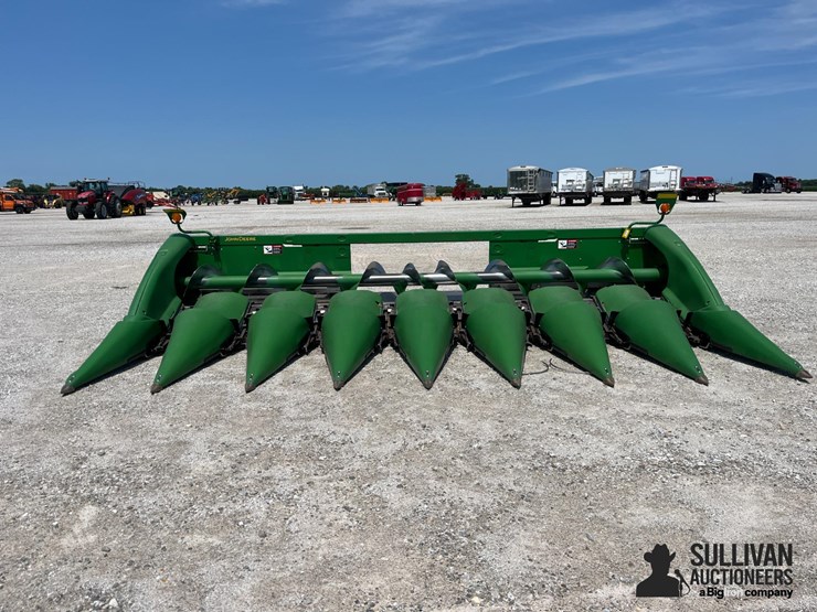 2012-john-deere-608c-image-2