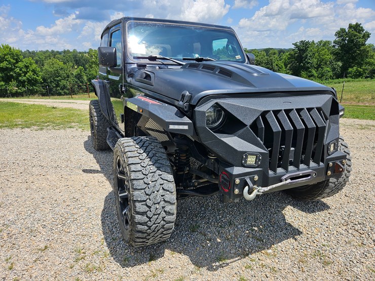 2021-jeep-wrangler-image-28