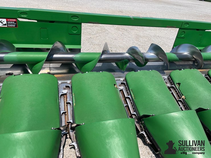 2012-john-deere-608c-image-14