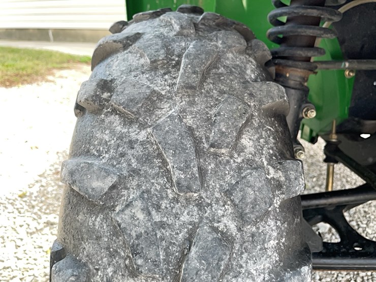 john-deere-gator-image-19