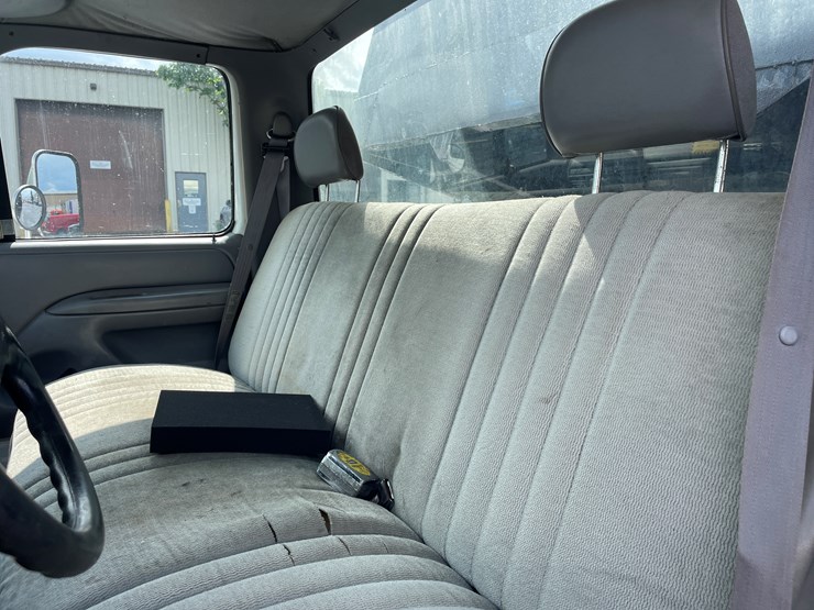 1994-ford-f350-xl-image-10