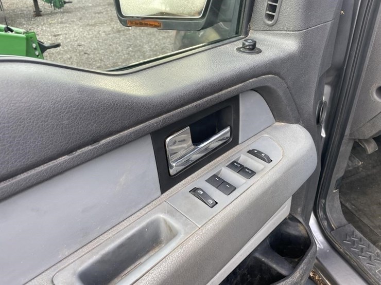 2013-ford-f150-xlt-image-11