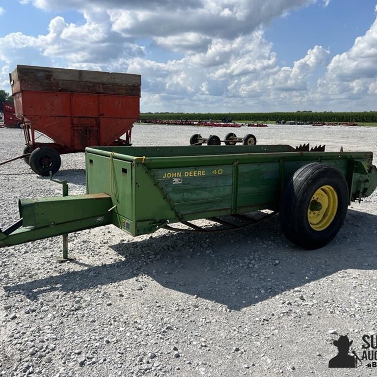 JOHN DEERE 40