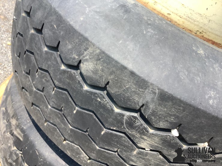 kinze-3700-image-16