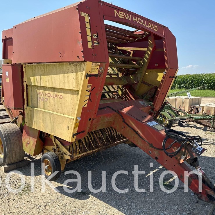 NEW HOLLAND 853