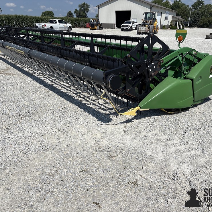 2011 JOHN DEERE 630F