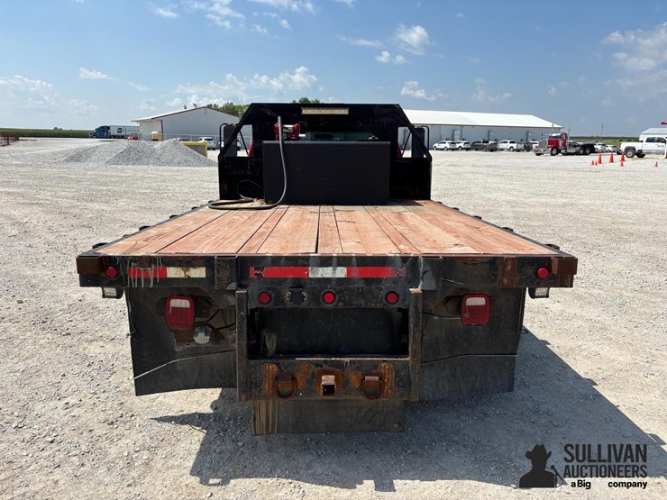 2005-chevrolet-3500-image-6