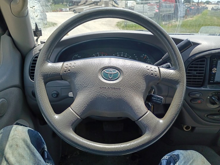 2002-toyota-tundra-image-41