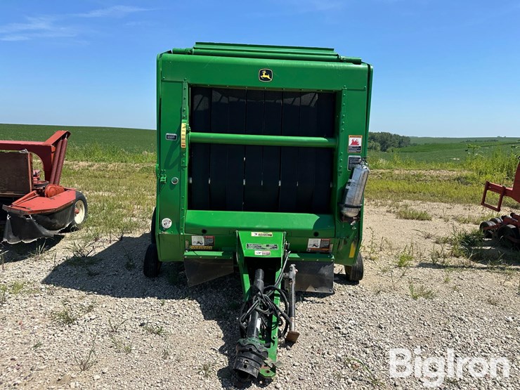 2004-john-deere-567-image-2