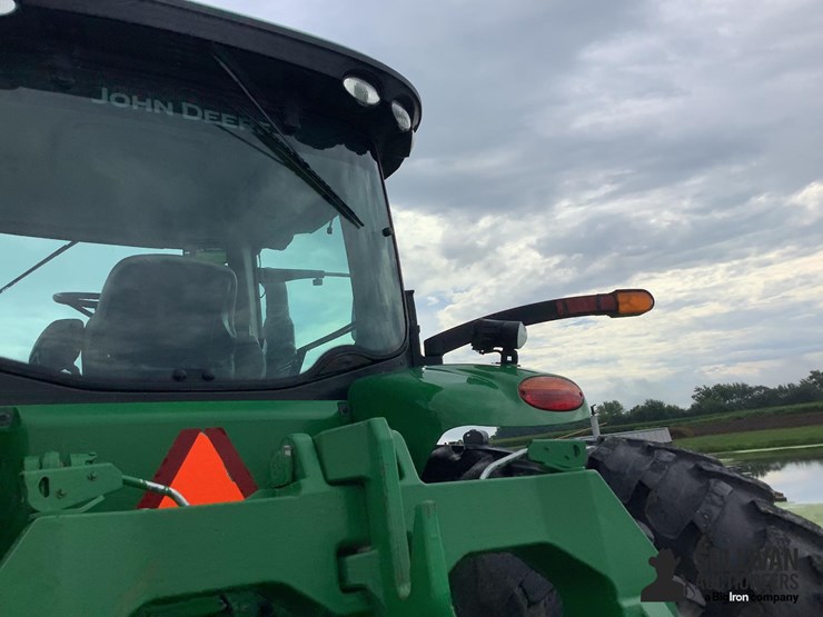 2013-john-deere-8335r-image-9
