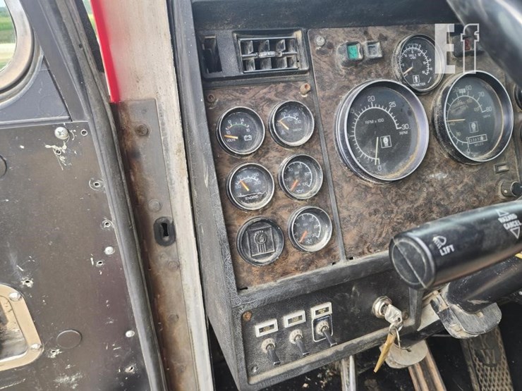 1989-kenworth-t600-image-28