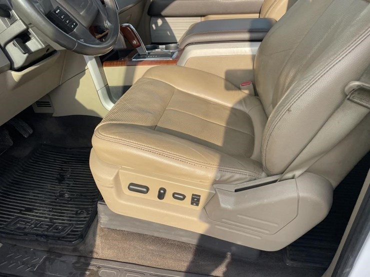 2010-ford-f150-lariat-image-21