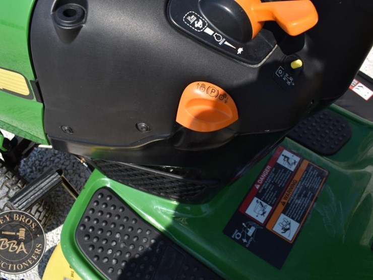 john-deere-102-image-27