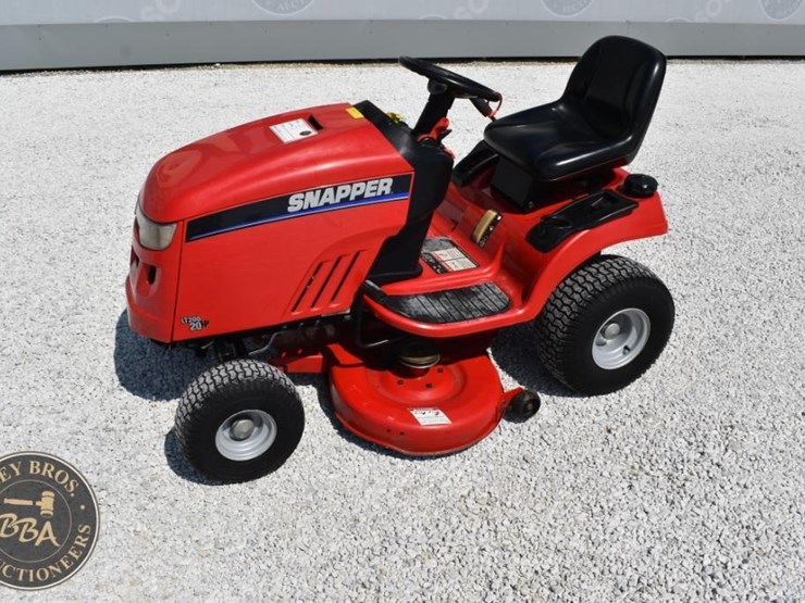 snapper-lt200-image-1
