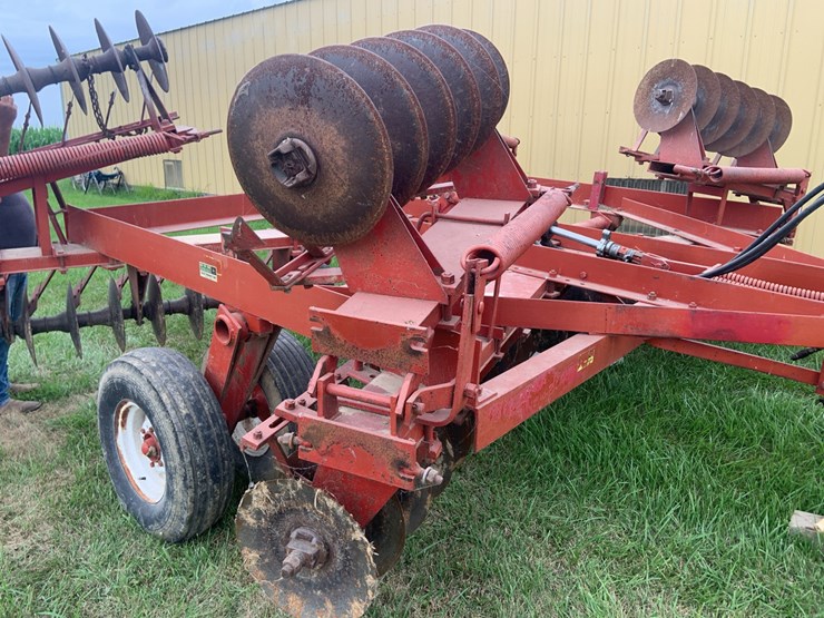 22’-ih-480-wing-fold-disc-image-14
