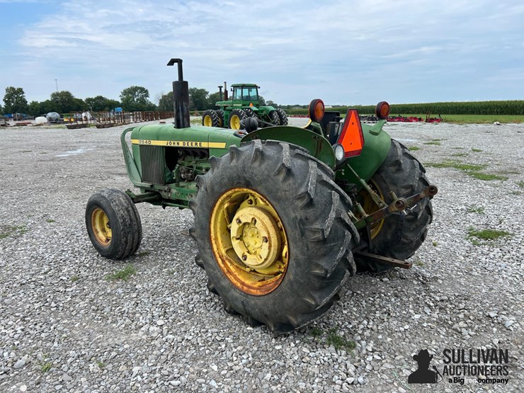 john-deere-2640-image-7