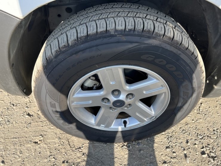 2007-ford-escape-image-15