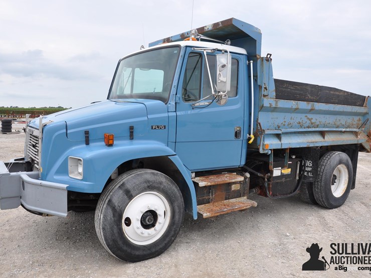 1994-freightliner-fl70-image-1