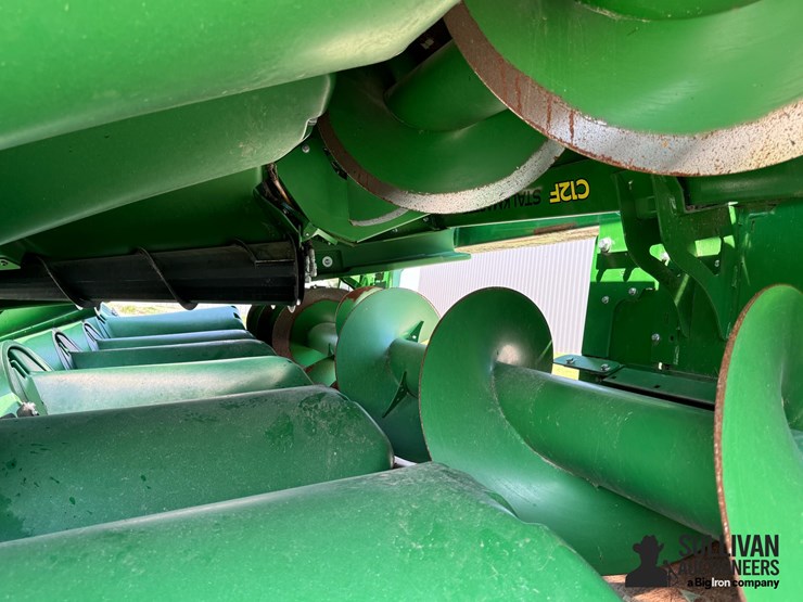 2023-john-deere-c12f-image-15