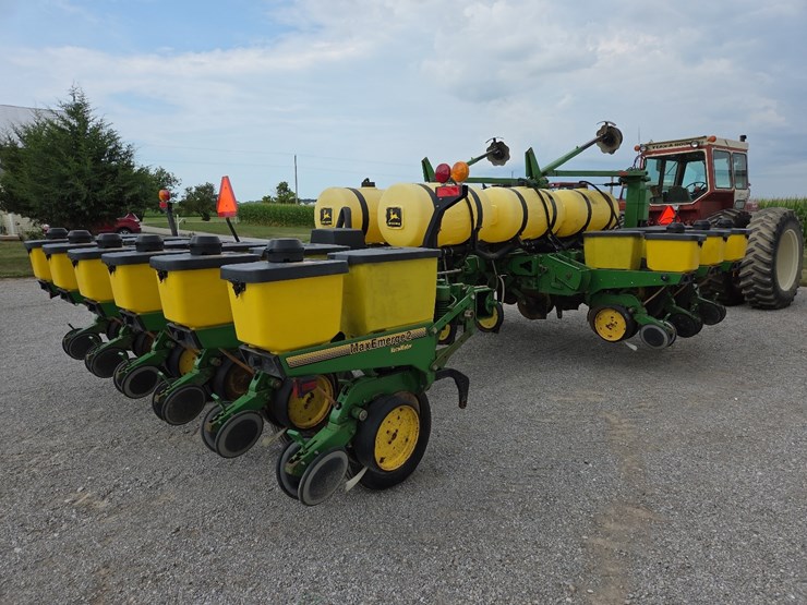john-deere-7200-image-21
