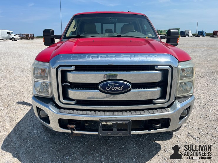 2013-ford-f250-lariat-image-2