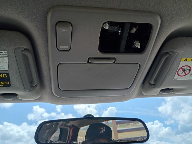 2002-toyota-tundra-image-35